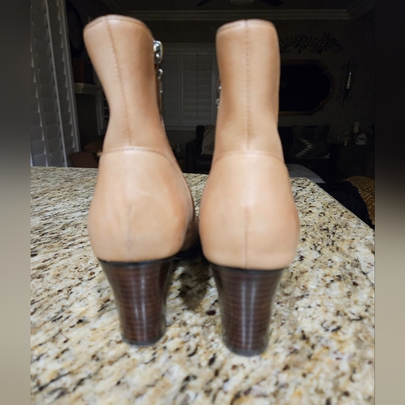 Nickels Soft Leather Boots - Picture 3 of 9